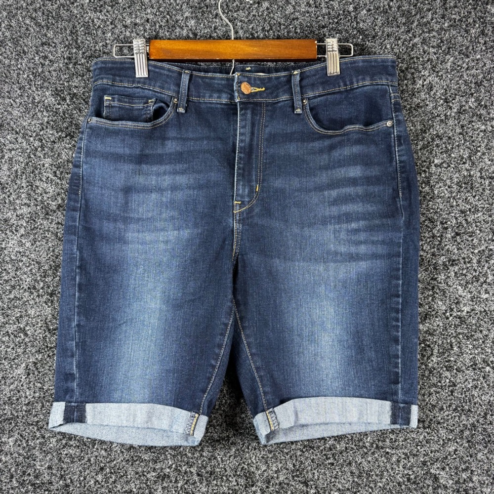 Signature by Levi Strauss Gold Bermuda Shorts Dark Wash Cuffed Denim 12 W31